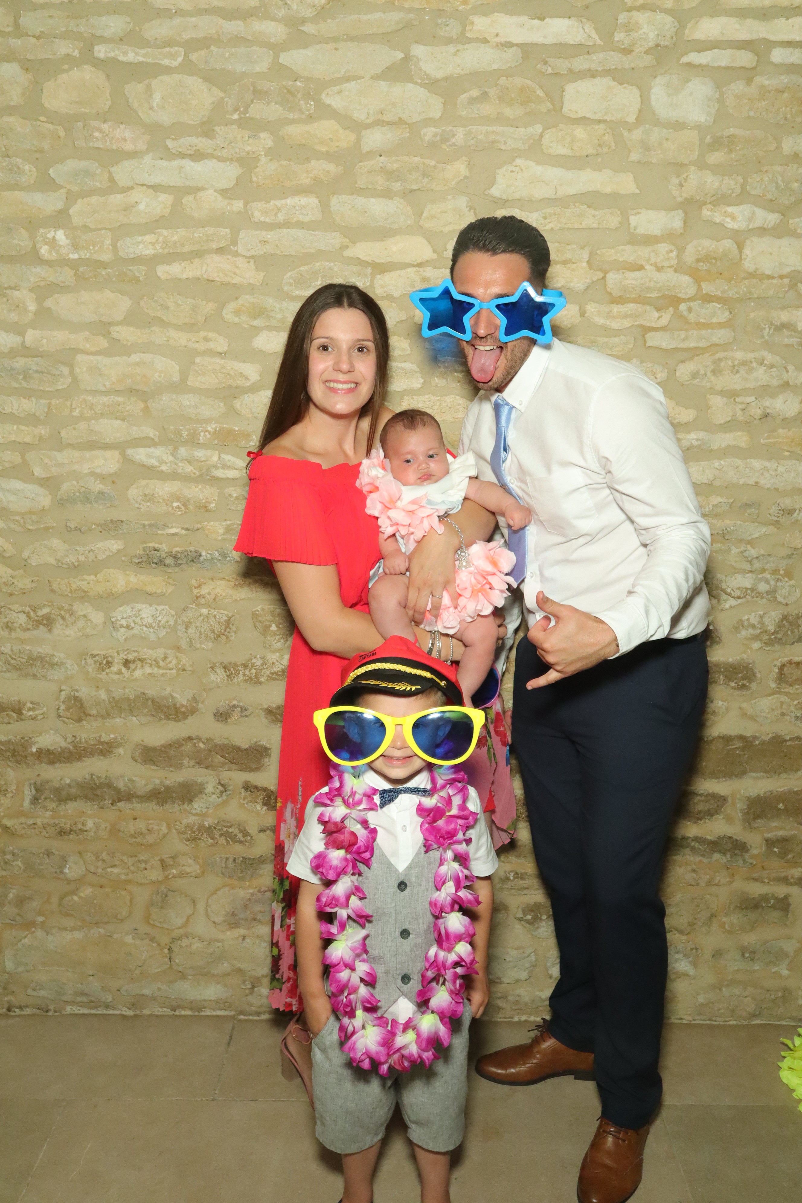 Natalie & Jack’s Wedding | View more photos from the event at gallery.myphotoboothexperience.co.uk/u/MyPhotoBoothExperienceLtd/Natalie-Jack’s-Wedding